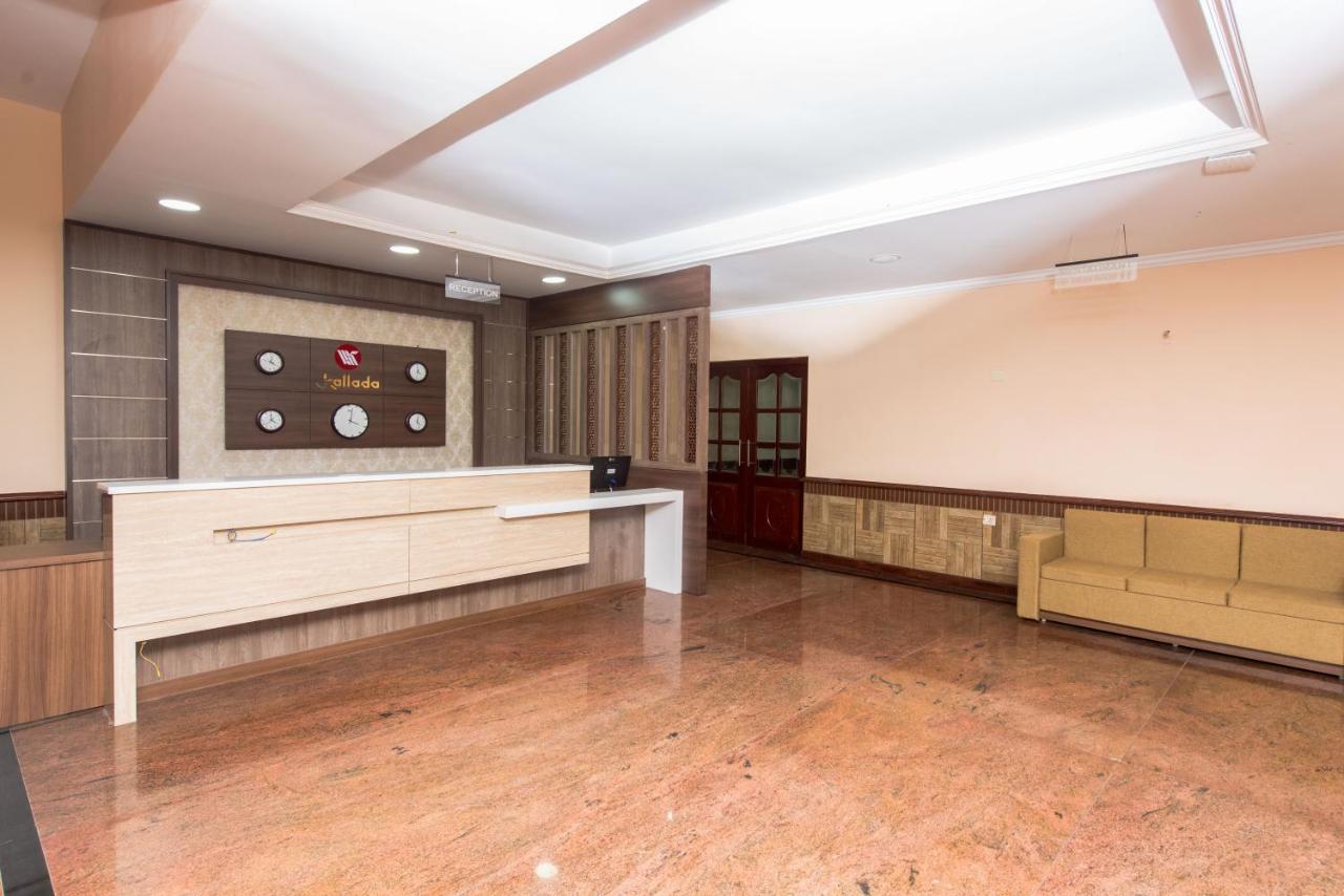 Kallada Golden Hotel Thrissur Kültér fotó