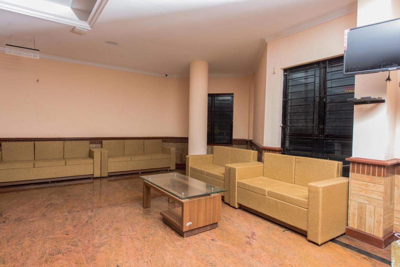 Kallada Golden Hotel Thrissur Kültér fotó