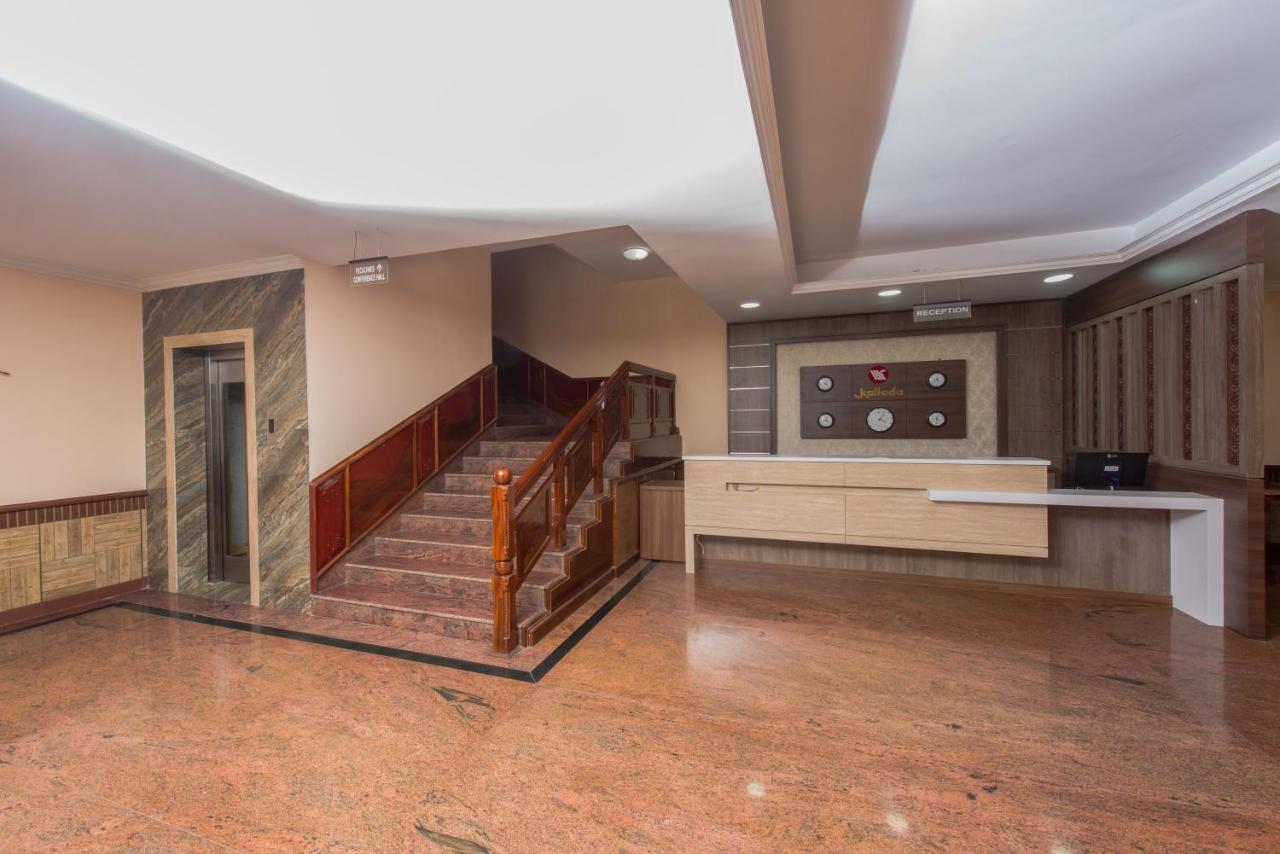 Kallada Golden Hotel Thrissur Kültér fotó